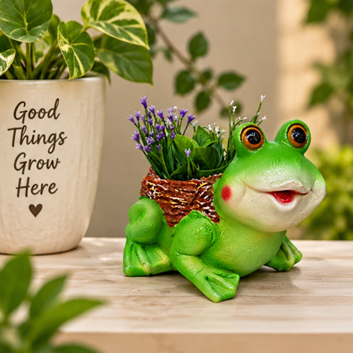 Cute Outdoor Frog Planter  for home and garden decor