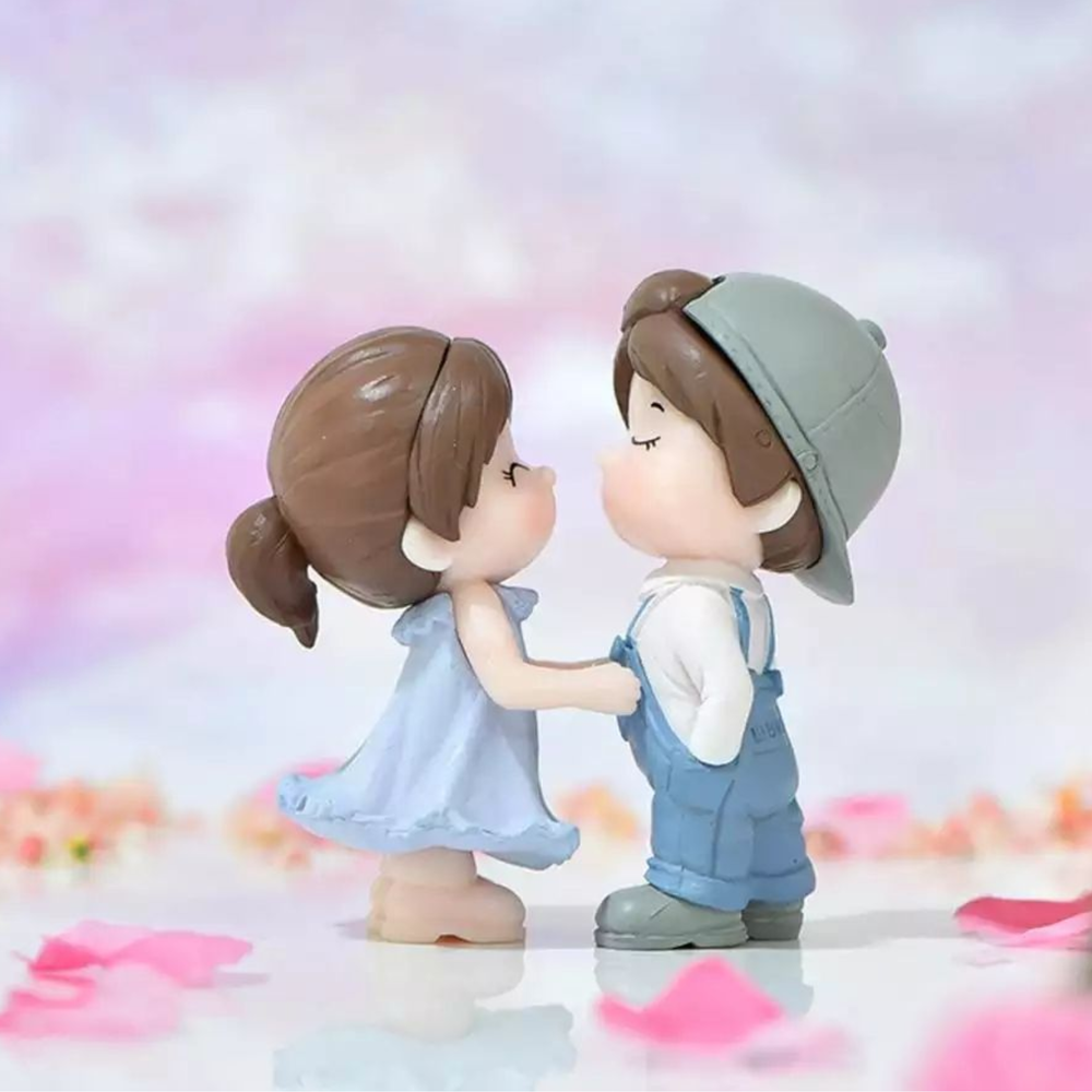 Set of 2 Kissing Cap Couple Miniature| Figurine For Car Dashboard | Doll House Accessory | Showpiece| Gifting | Fairy Garden Accessories - Boy- 0.9x0.9x2.16, Girl- 0.7x0.9x2 inches- Blue