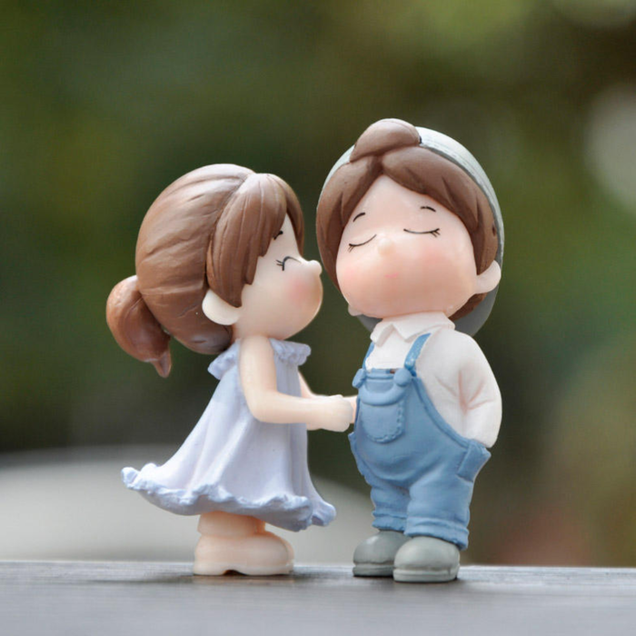 Set of 2 Kissing Cap Couple Miniature| Figurine For Car Dashboard | Doll House Accessory | Showpiece| Gifting | Fairy Garden Accessories - Boy- 0.9x0.9x2.16, Girl- 0.7x0.9x2 inches- Blue
