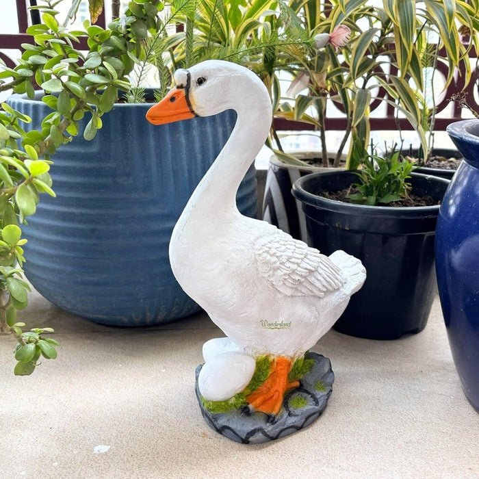 Pack of 2 Goose and Duck Garden Statue Set – Hand-Painted Weather-Resistant Resin Birds for Rock Gardens and Outdoor Landscapes