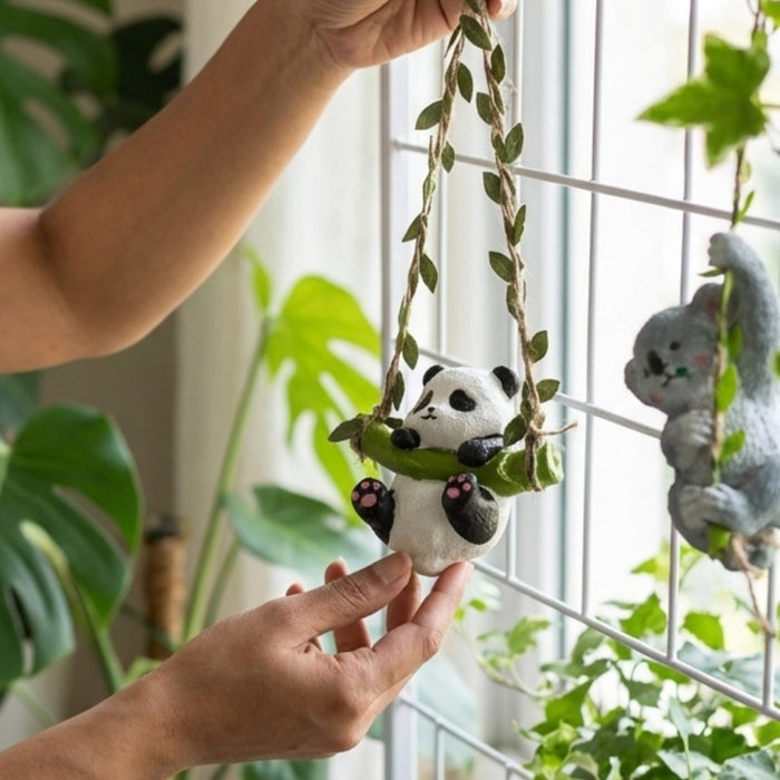 Wonderland Adorable Koala and Panda Hanging Garden Statues – 2-Piece Resin Animal Climber Set for Flower Pots, Fences, and Indoor Decor
