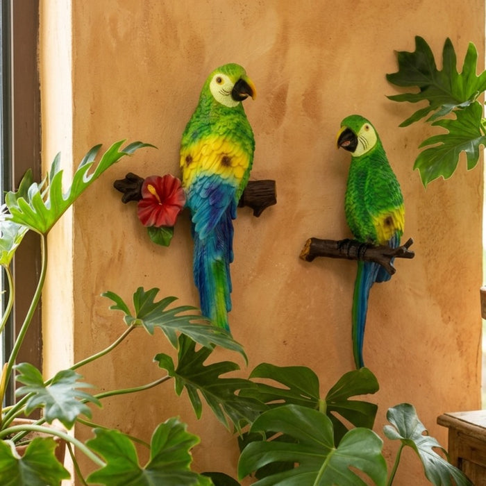 Tropical Macaw Parrot Wall Sculpture Set – 2-Piece Lifelike 3D Resin Bird Wall Decor – Vibrant Exotic Parrot Pair on Branch for Indoor/Outdoor Home Accents