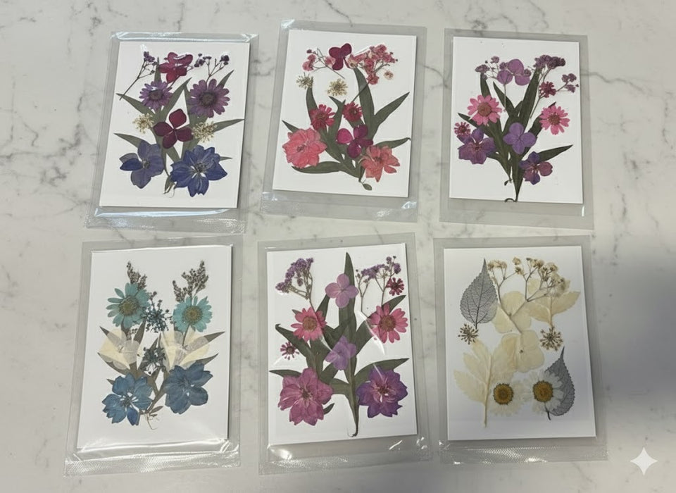 Wonderland Dried Flowers for Resin, 6 pc Natural Flowers and Leaves Compressed,DIY Pressed Flowers for Jewelry, Candles, Soap, Nail Production