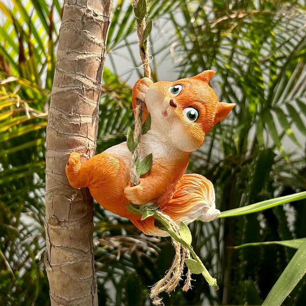 Cute Mini Hanging Squirrel Garden Statue