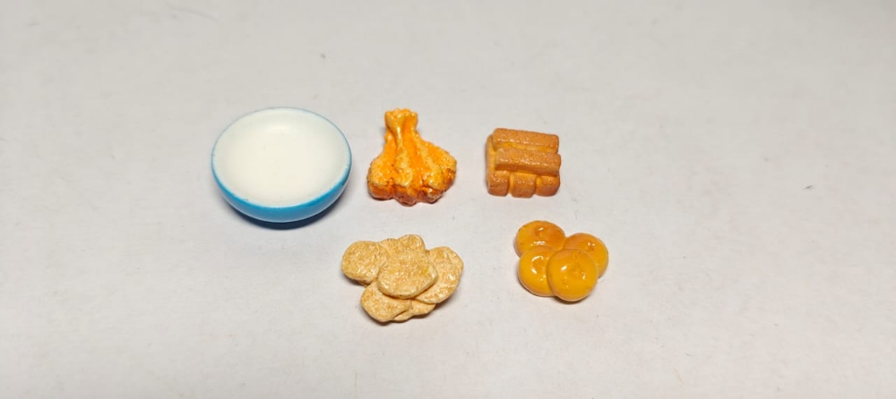 Miniature Fast Food & Soup Bowl Set – Cute Dollhouse Kitchen Dining Accessories & Micro Landscape Collectibles (Set of 5)