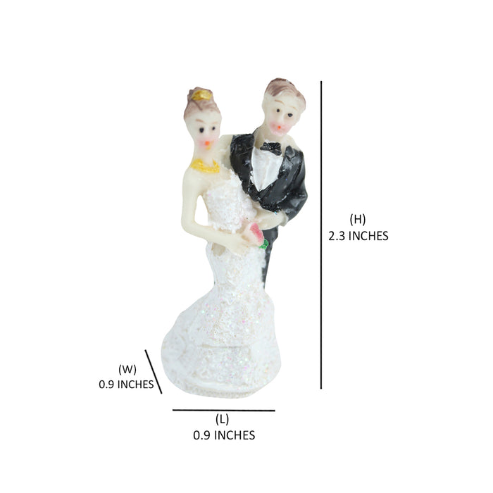 Miniature Toys Set of 4 wedding couple