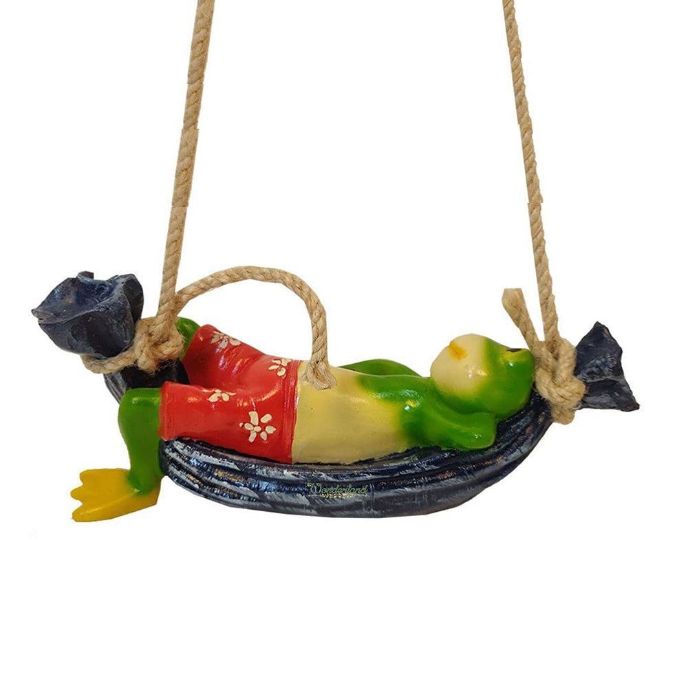 Frog on hammock hanging statue | Home & Garden Decor