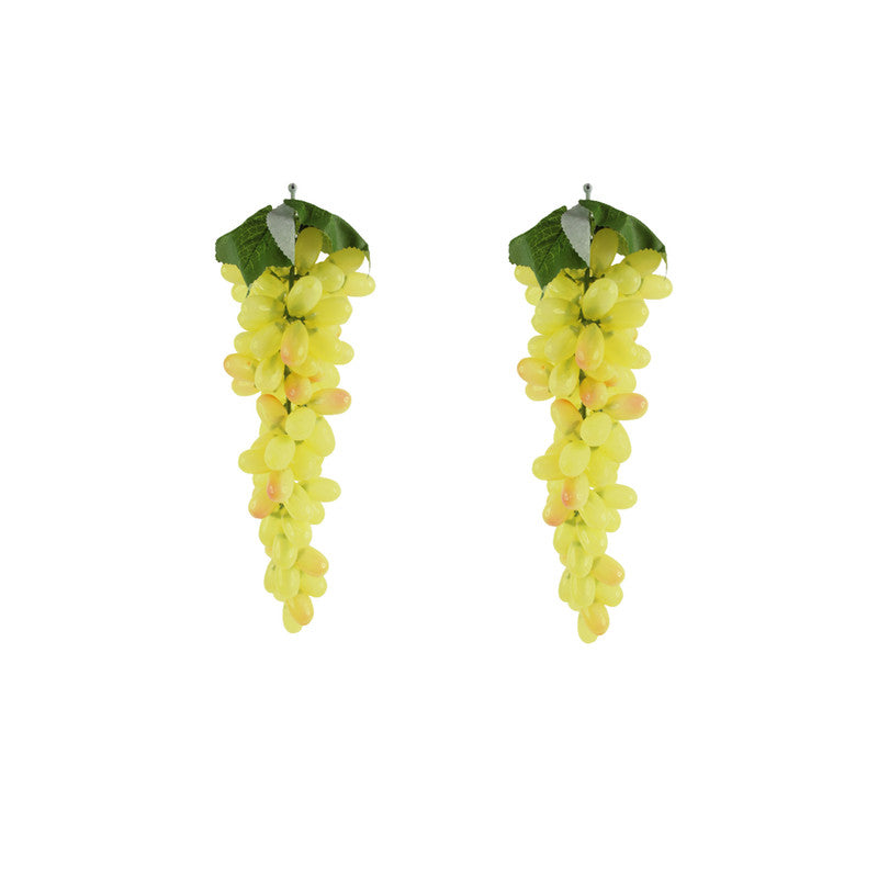 Wonderland Imported Real looking artifical Green Grapes (Set of 2)
