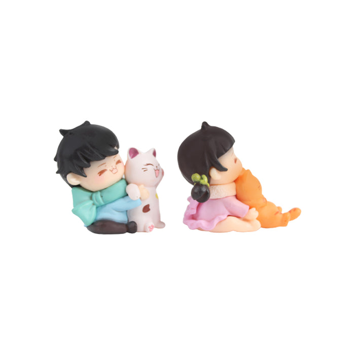 Couple Hoding Kitty couple( Miniature toys , cake toppers , small figuine, Valentine couple)