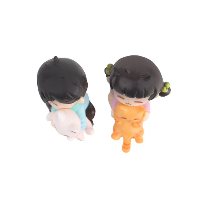 Couple Hoding Kitty couple( Miniature toys , cake toppers , small figuine, Valentine couple)