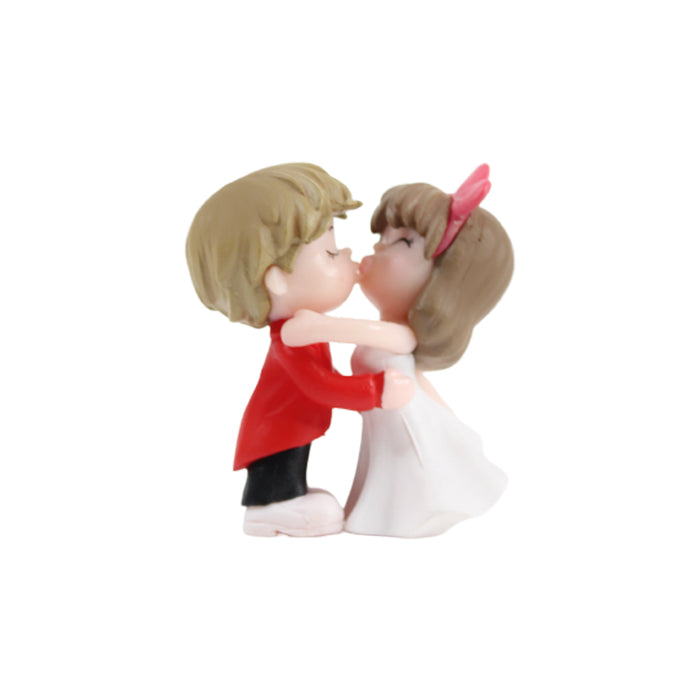 Wonderland Miniature toys ( set of 2)  New Kissing Couple