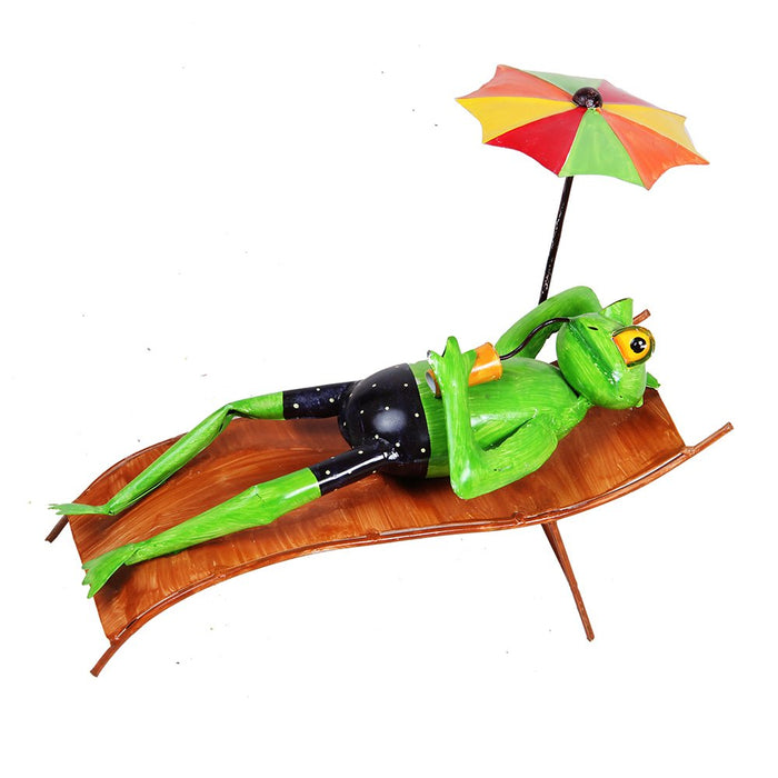 Metal Frog Sleeping Under Umbrella for Home and Garden Decoration