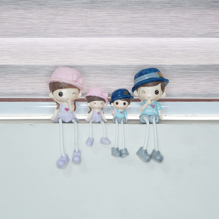 (Set of 4) Love Family Dolls for Decoration