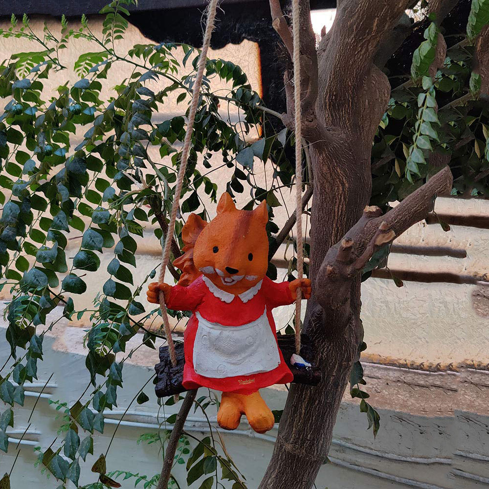 Swinging Girl Squirrel Statue  for Garden Decoration