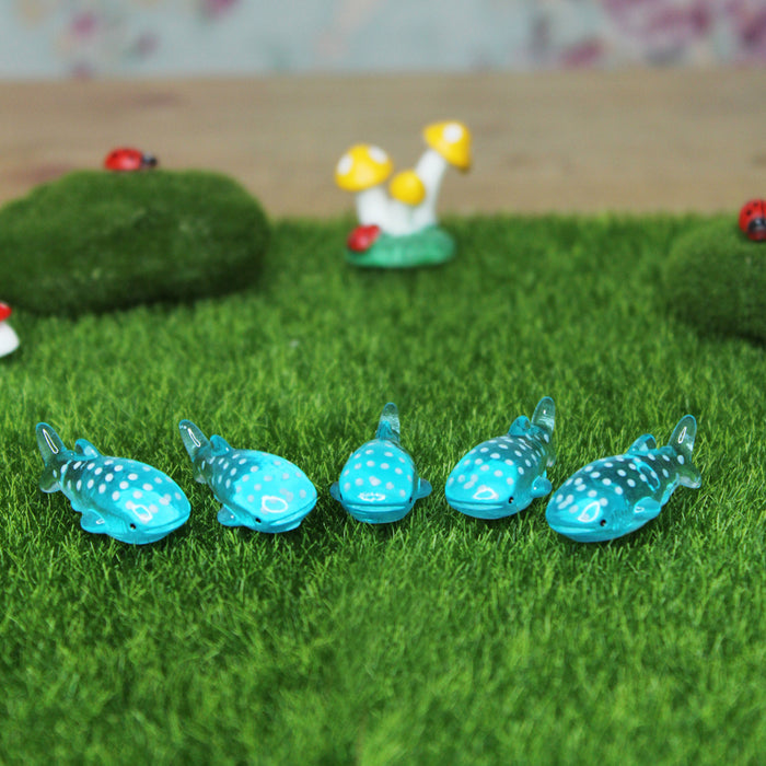 Miniature toys Set of 5 whales (Miniature Fairy Garden Accessoriesfor DIY tray garden Plant Décor)