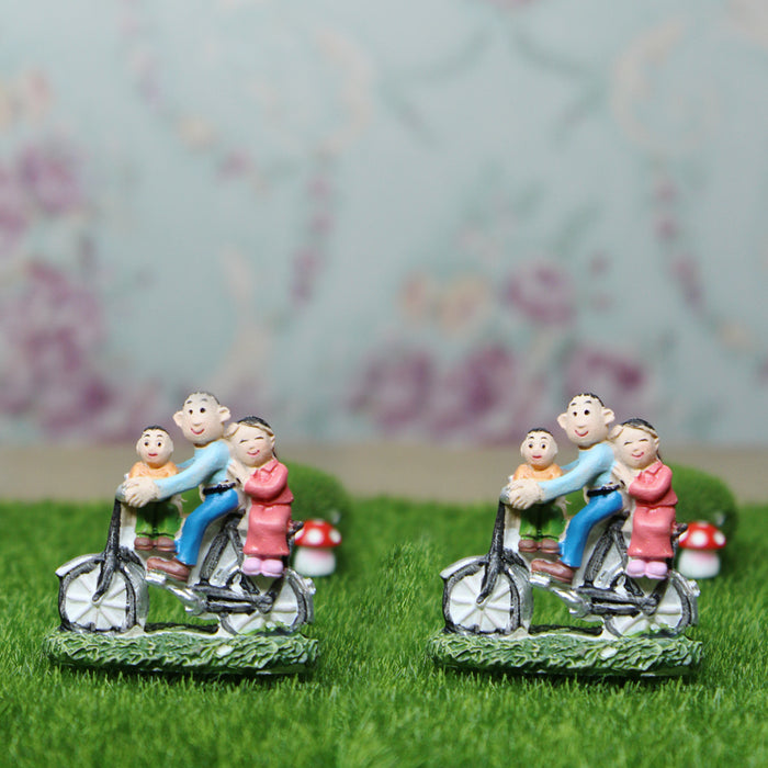 Miniature Toys : (Set of 2) Family on Bike