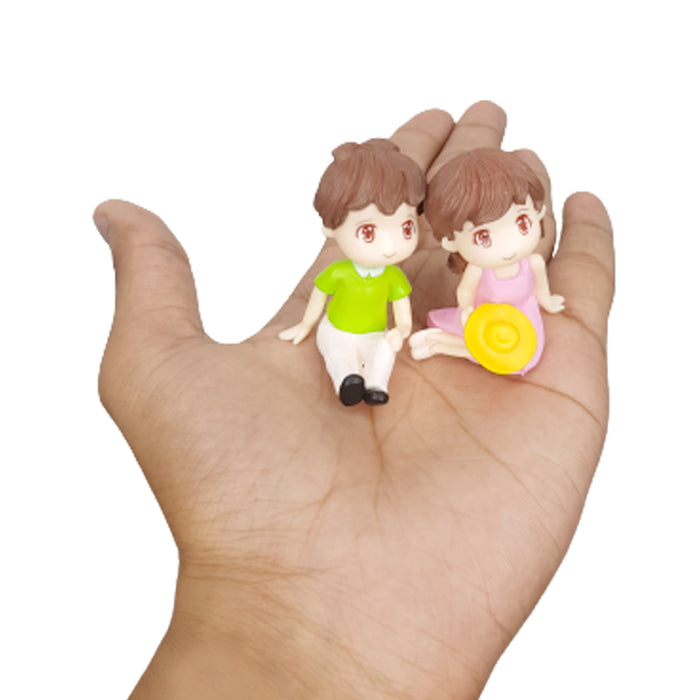 Couple Miniature for Fairy Garden Decoration.