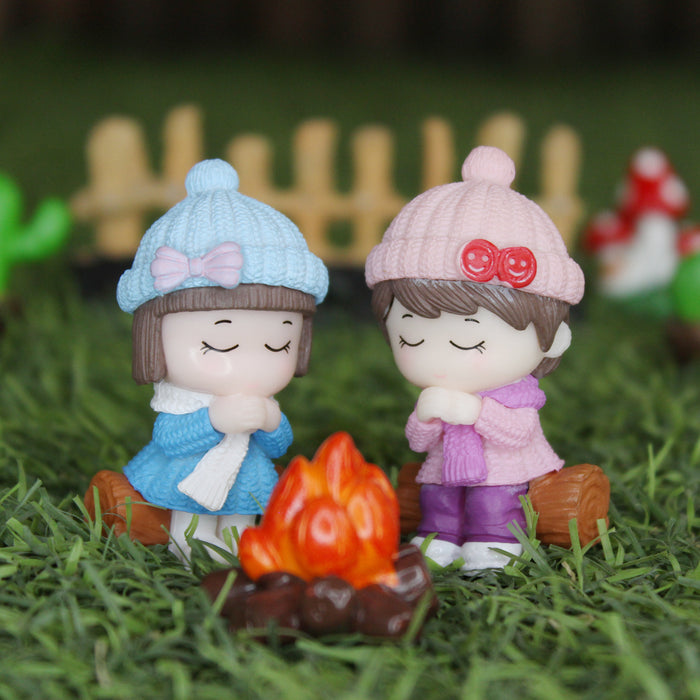 Miniature Toys : Kids with Bonfire Miniature Toys (Blue & Pink)