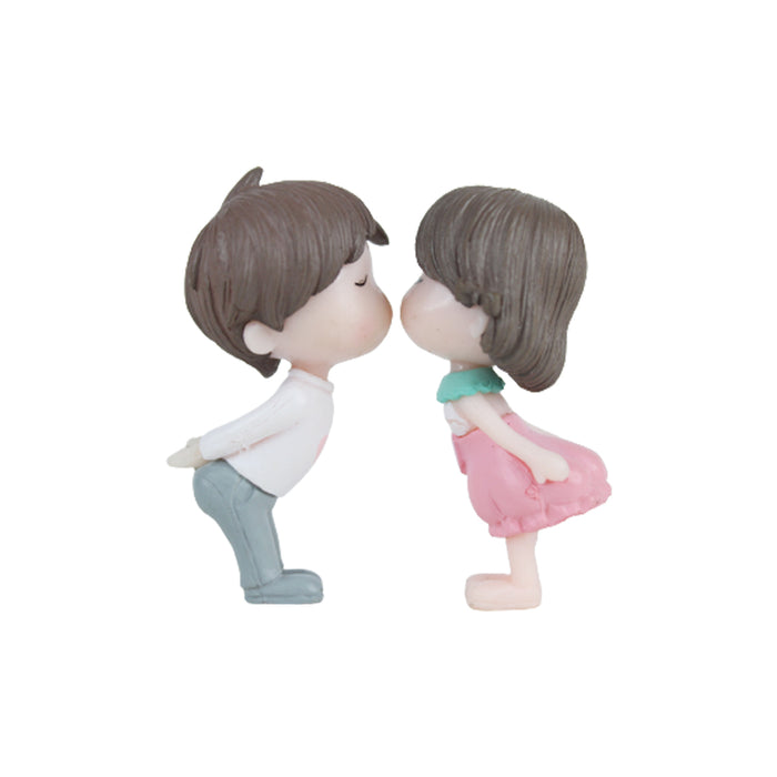 Miniature Toys : Kissing Couple (NEW)