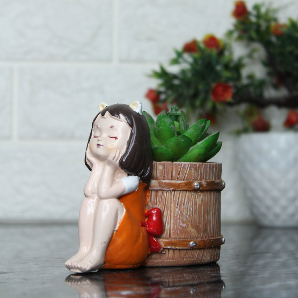 Kitty Girl with Basket Pot for Home Decoration